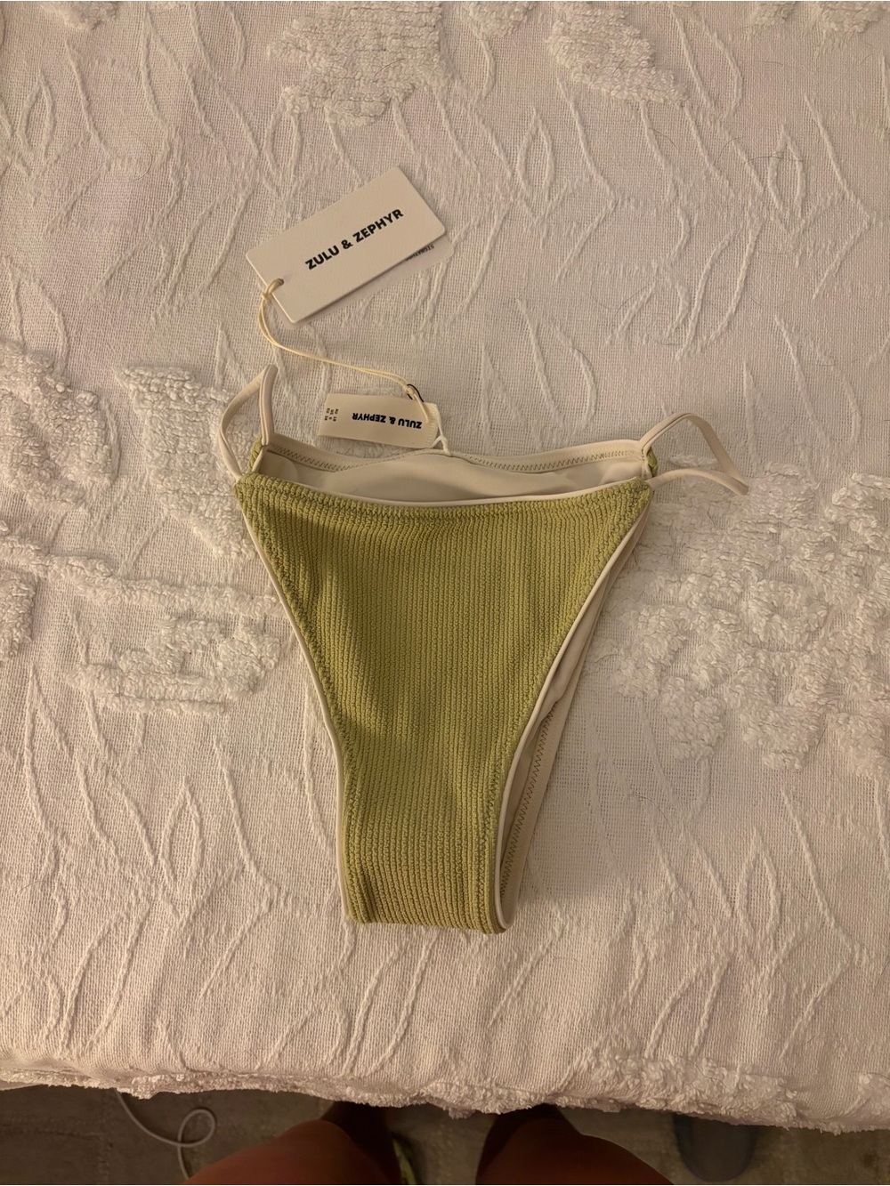 Zulu & Zephyr Aloe Hipster String Bikini